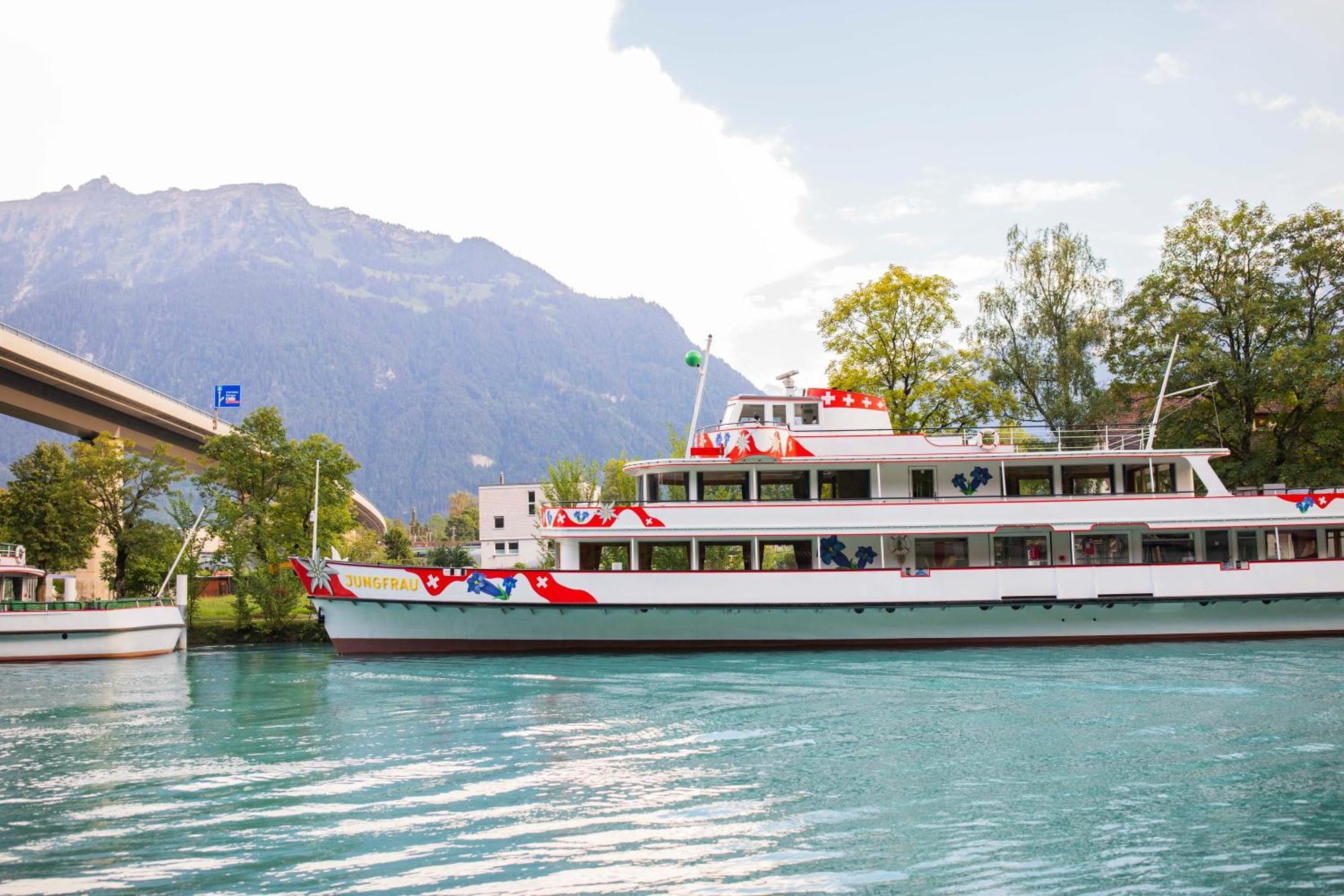 The River Village Interlaken Exterior photo