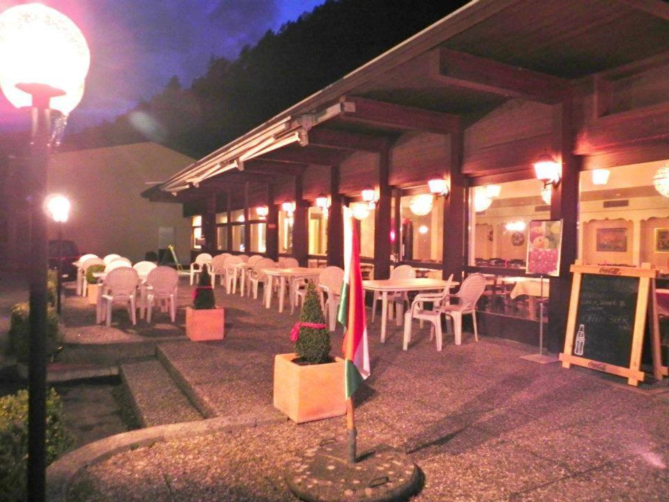 The River Village Interlaken Exterior photo