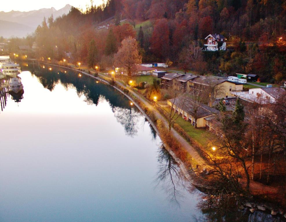 The River Village Interlaken Exterior photo
