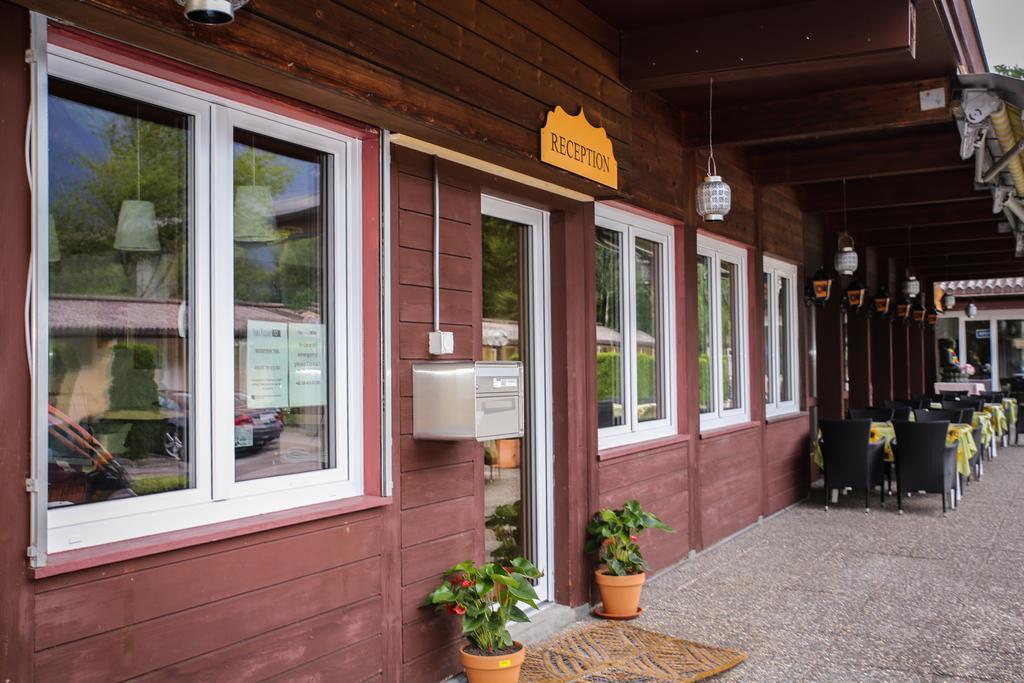 The River Village Interlaken Exterior photo